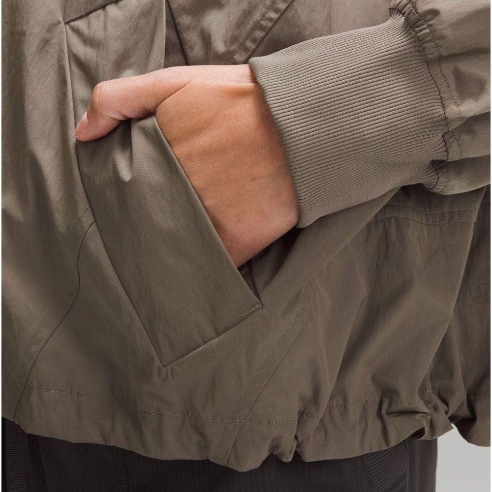 NEW lululemon Lightweight Hem-Cinch Bomber Jacket - Picture 4 of 10